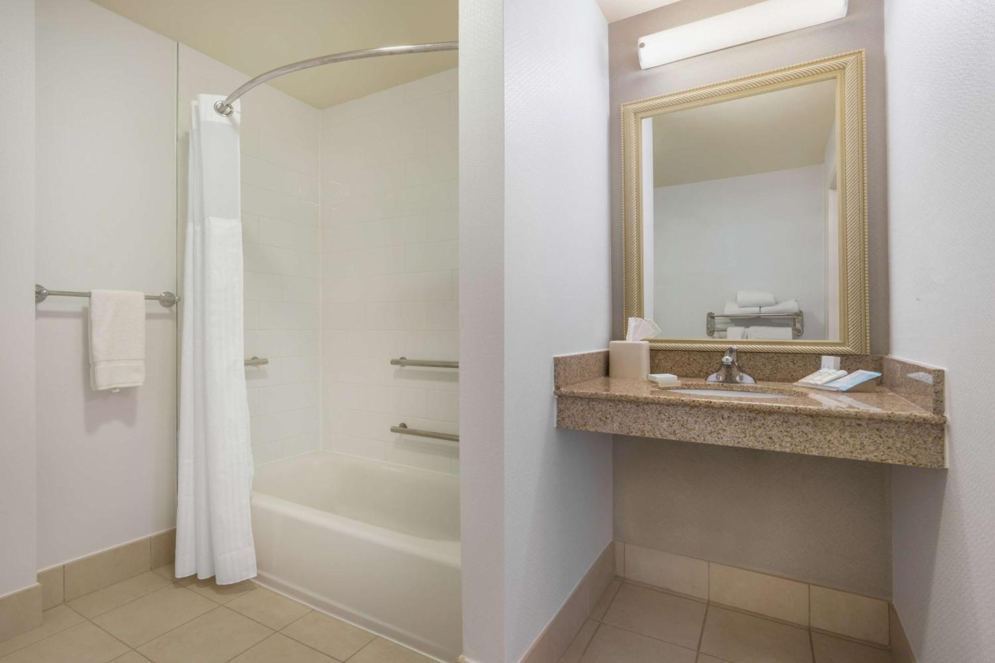 Hilton Garden Inn Blacksburg University Экстерьер фото